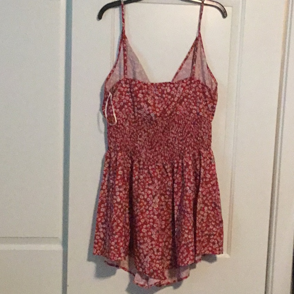 Red romper - Picture 2 of 4